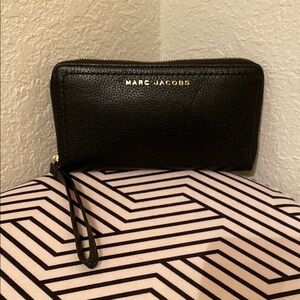 Marc Jacobs Black Textured Wristlet Wallet